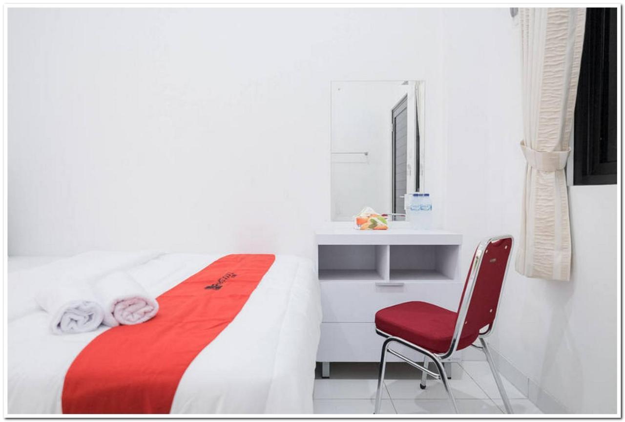 Reddoorz Near Kota Tua 2 Hotel Jakarta Buitenkant foto