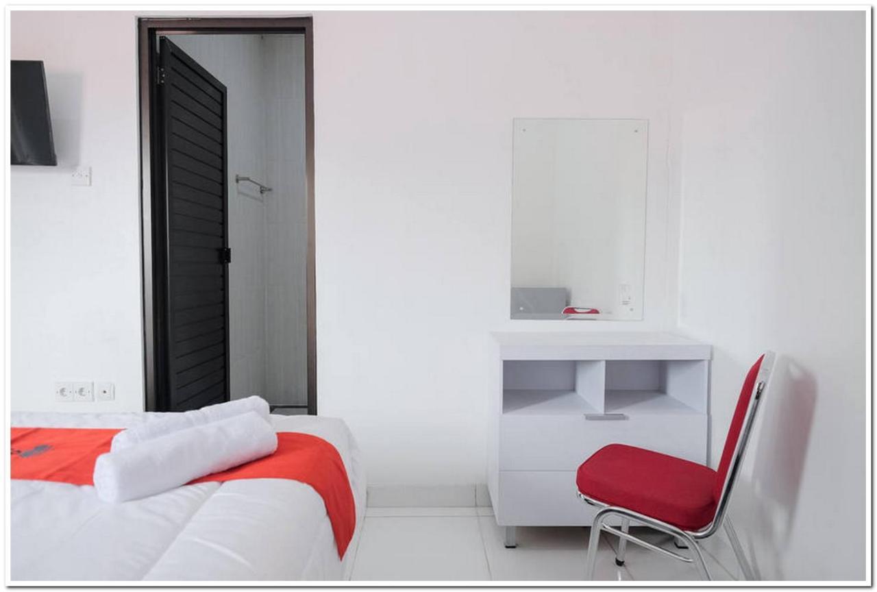 Reddoorz Near Kota Tua 2 Hotel Jakarta Buitenkant foto